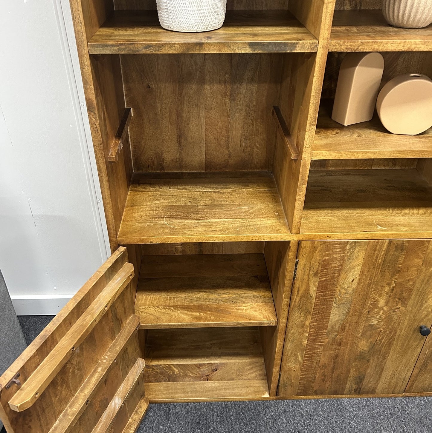 Lennox Display Unit 16 Shelf 4 Door