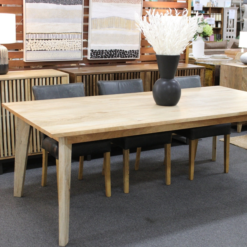 Lund Dining Table