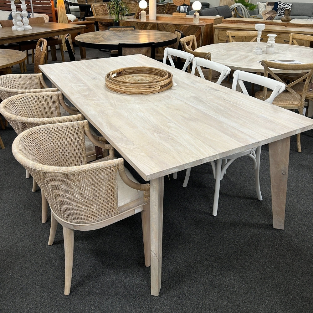 Lund Dining Table