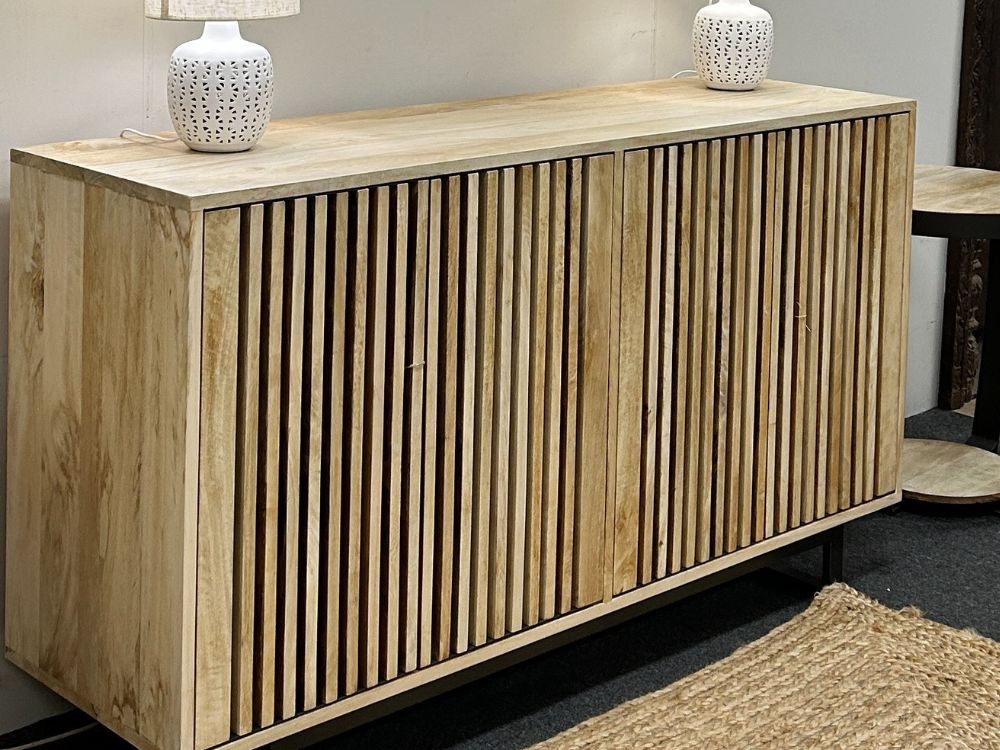 Linier Buffet 4 Door