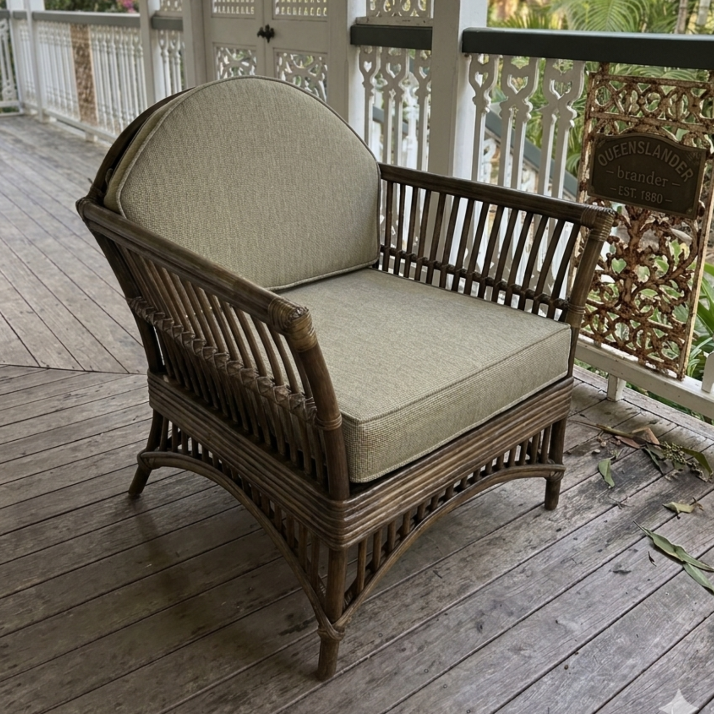 Valley Armchair